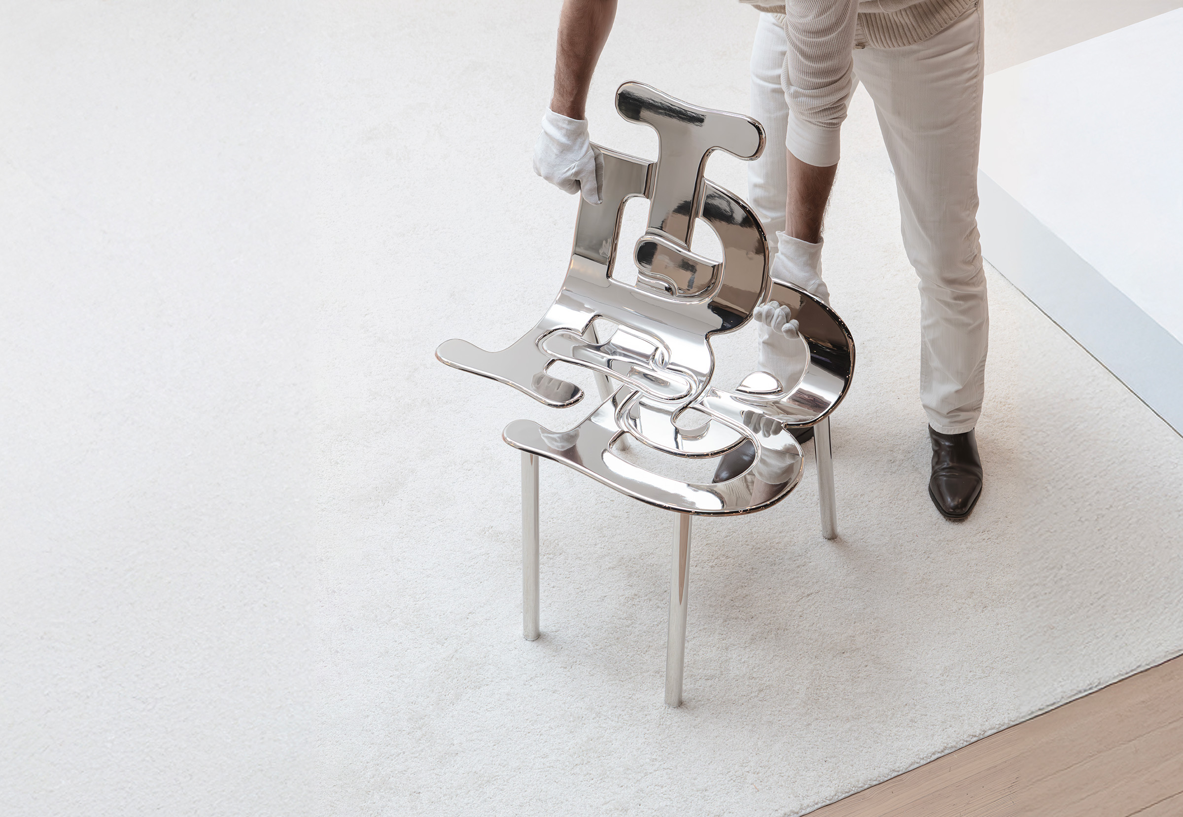 Mathieu Lehanneur's I am chair, on show in Ici et Maintenant until 23 January 2025 at Christie's in Paris